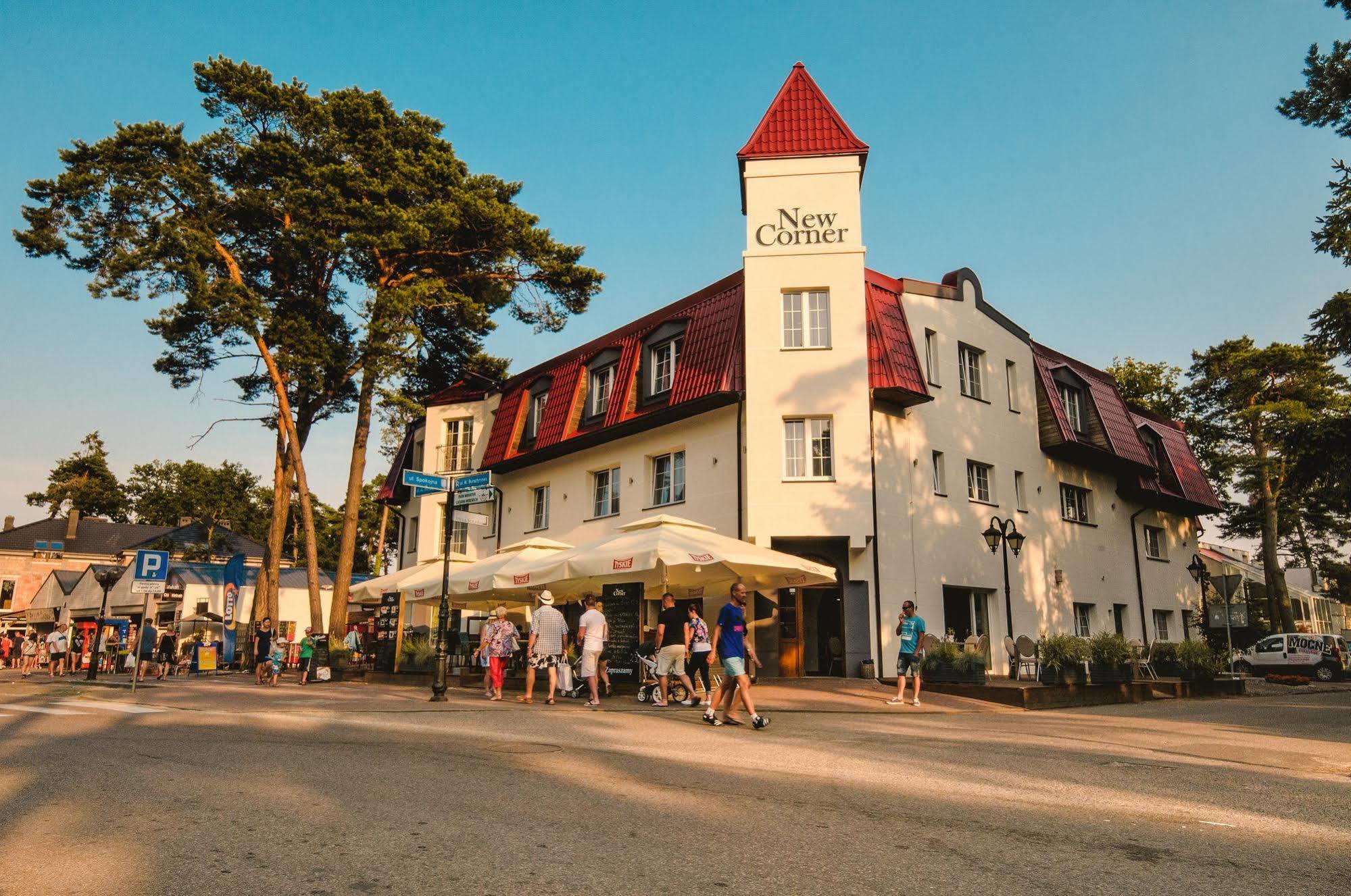 New Corner Hotel Niechorze Exterior photo
